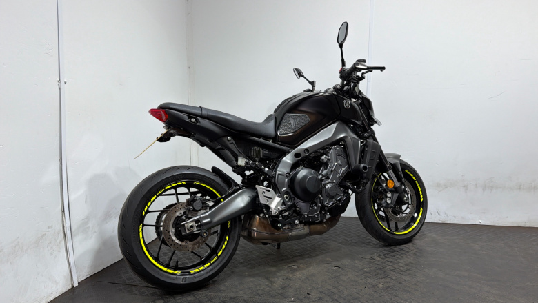 Yamaha Mt-09 (14MY)